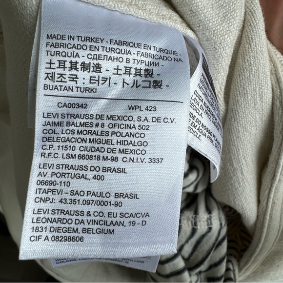 Levis Made Crafted Woven Cropped Sleeves Hoodie - Picture 12 of 13